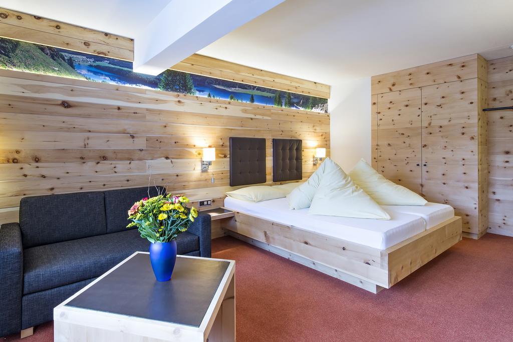 Hotel Palue Pontresina Extérieur photo