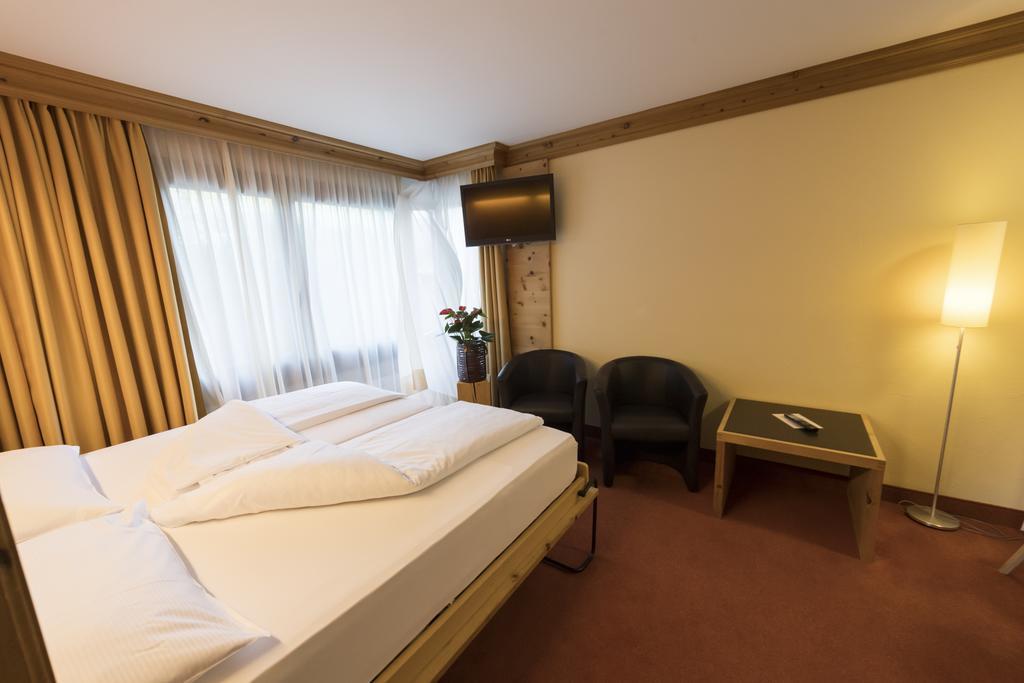 Hotel Palue Pontresina Extérieur photo